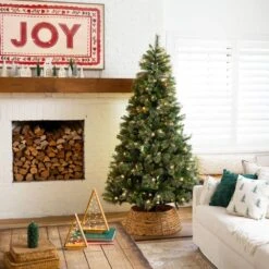 7.5 Ft. Artificial Christmas Tree With 450-Warm White Clear Globe Bulbs And LED Lights 23 7.5 Ft. Artificial Christmas Tree With 450-Warm White Clear Globe Bulbs And LED Lights -Christmas Gift Shop nearly natural pre lit christmas trees t5379 31 1000